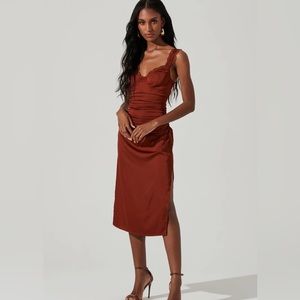 ASTR Alva Ruched Lace Trim Midi Dress